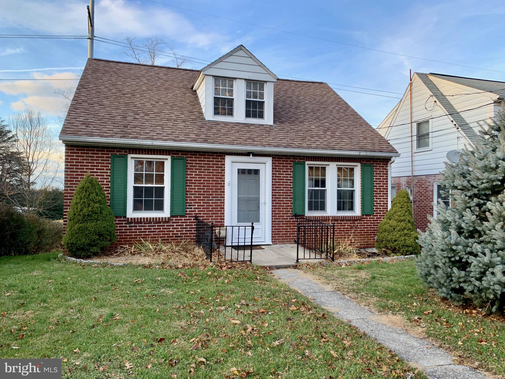 551 Hillcrest Road York, PA 17403 - Photo 2 of 34 Gallery Image 2