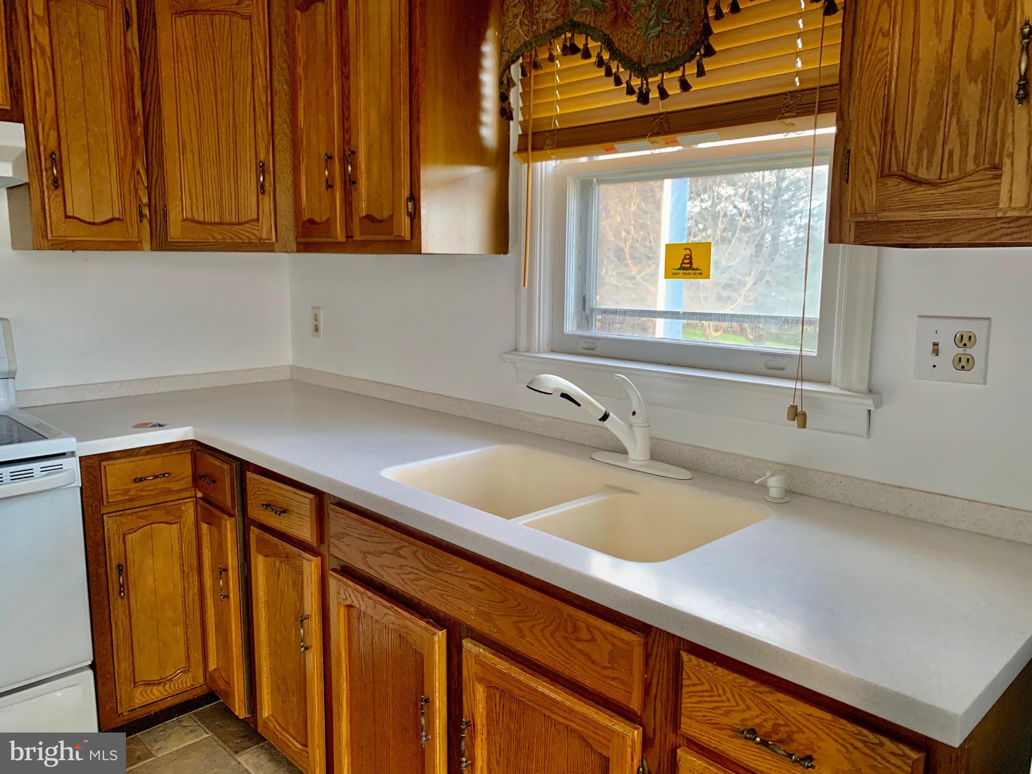 551 Hillcrest Road York, PA 17403 - Photo 25 of 34 Gallery Image 25