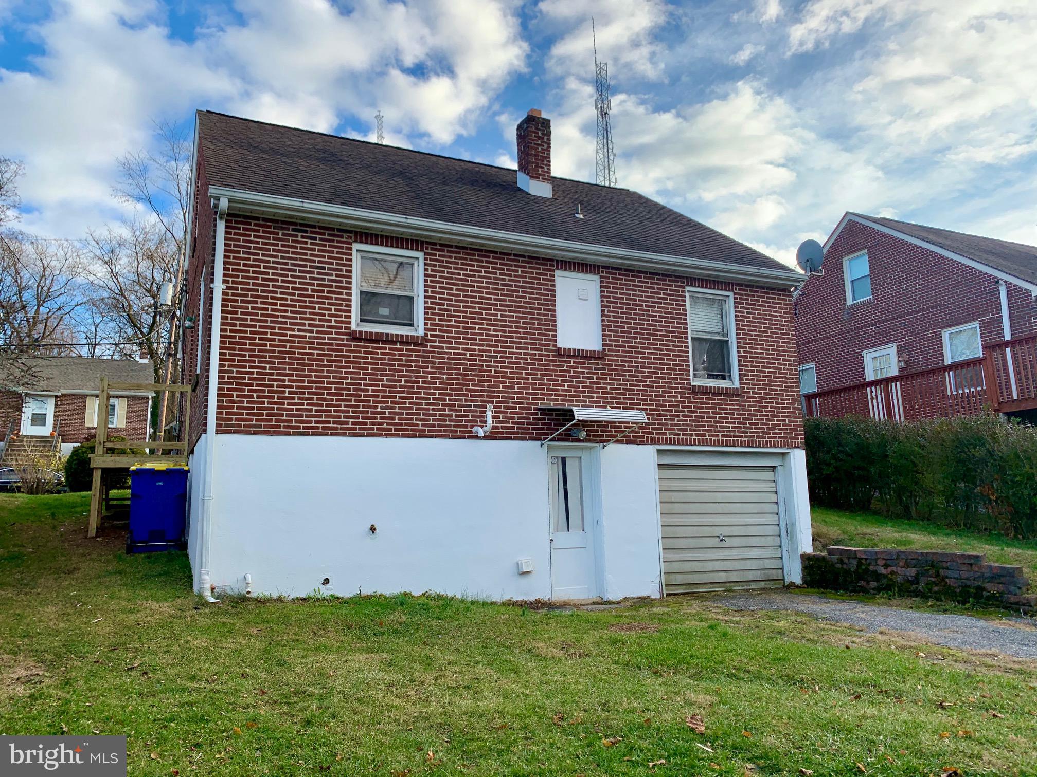 551 Hillcrest Road York, PA 17403 - Photo 7 of 34 Gallery Image 7