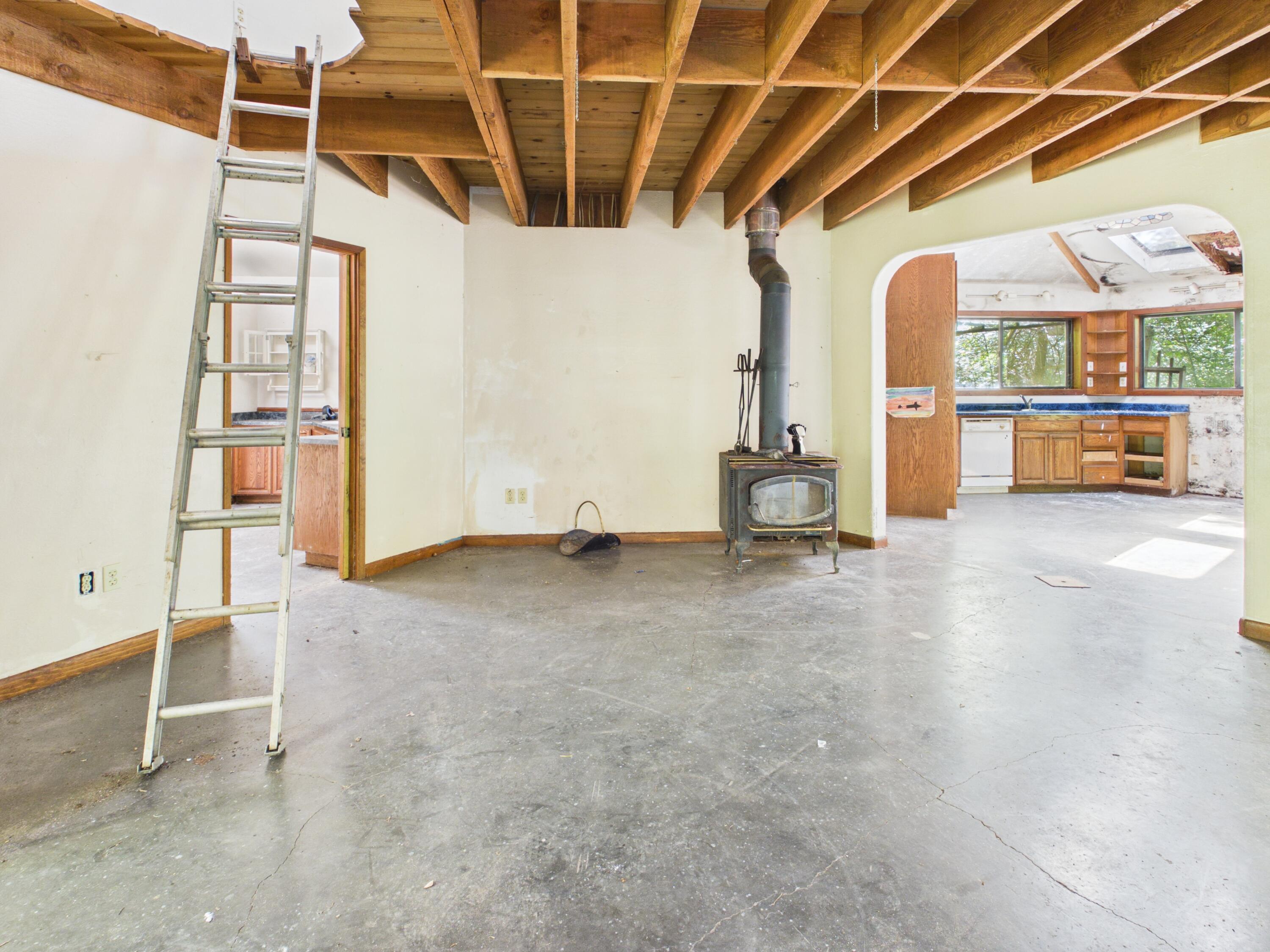 1055 Goodman Ranch Road Garberville, CA 95542 - Photo 16 of 63