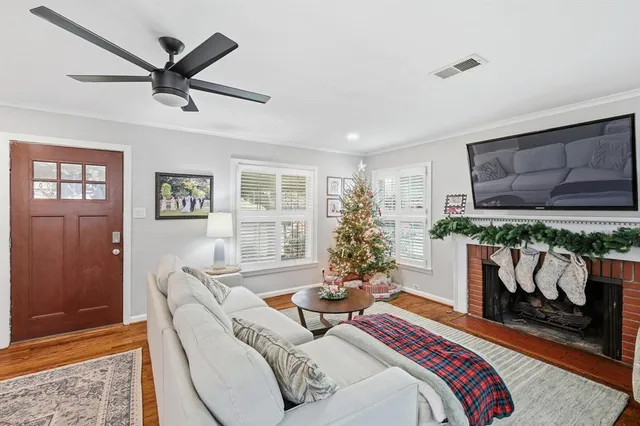 $420,000 | 6428 Waverly Way, Fort Worth, TX 76116