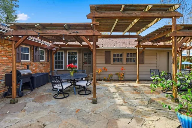 $420,000 | 6428 Waverly Way, Fort Worth, TX 76116