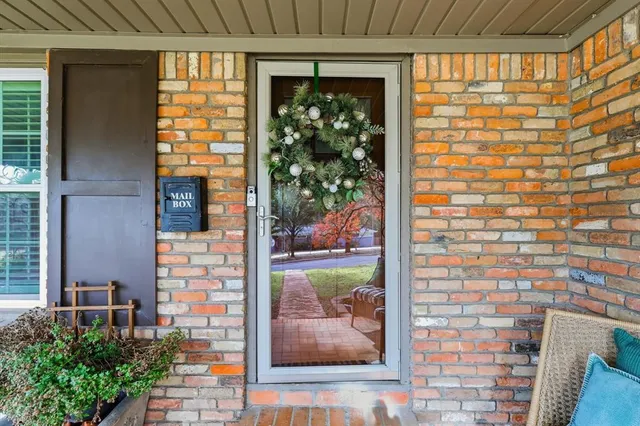 $420,000 | 6428 Waverly Way, Fort Worth, TX 76116