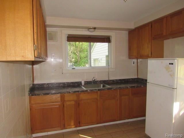 17532 Cornell Road Southfield, MI 48075 - Photo 8 of 20