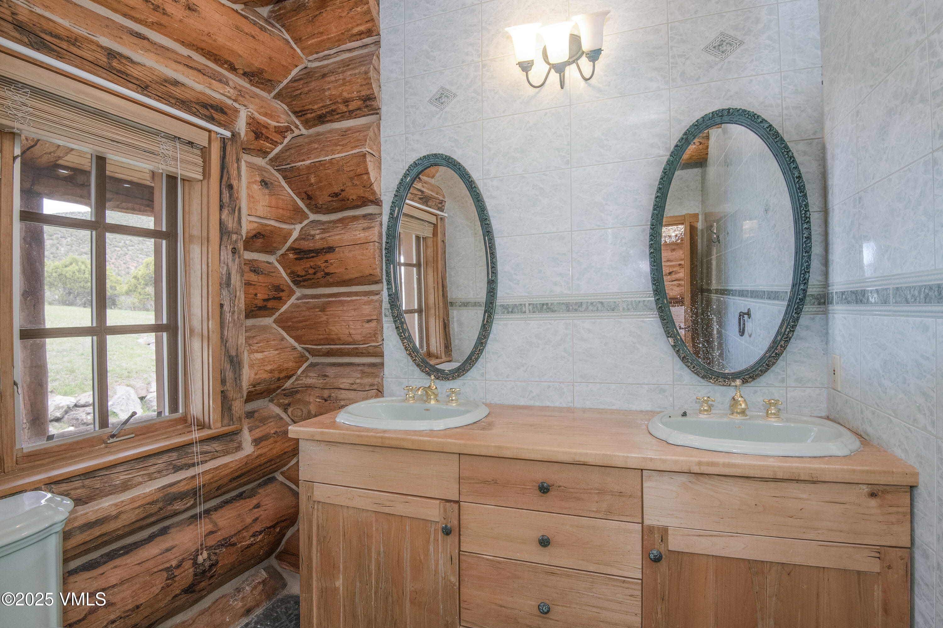 650 Castle Peak Ranch Road Eagle, CO 81631 - Photo 26 of 87 650_Castle_Peak_Main_Floor_Bathroom