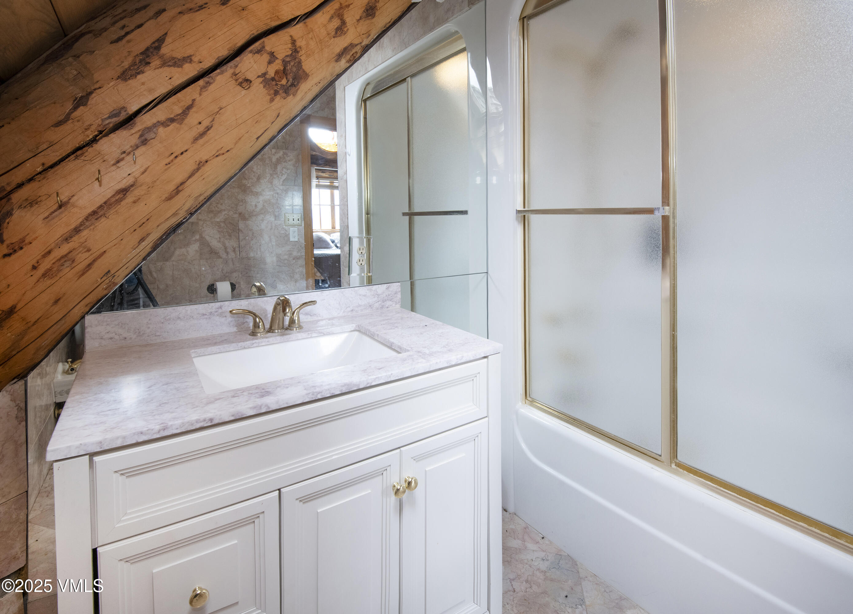 650 Castle Peak Ranch Road Eagle, CO 81631 - Photo 36 of 87 650_Castle_Peak_Upper_Level_Bathroom