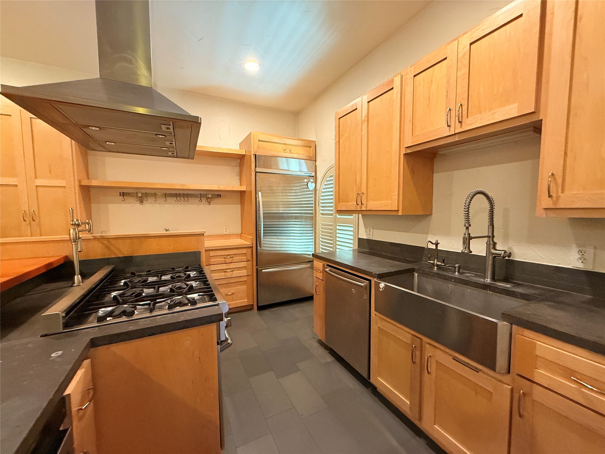 4606 Austin Street, Unit D Houston, TX 77004 - Photo 10 of 25