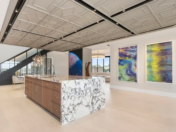 $2,995,000 | 10 Illinois Street, Unit 5A, St. Charles, IL 60174