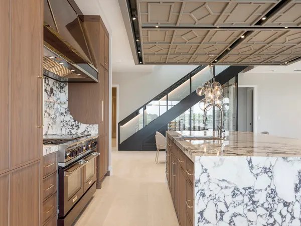 $2,995,000 | 10 Illinois Street, Unit 5A, St. Charles, IL 60174