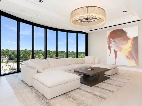 $2,995,000 | 10 Illinois Street, Unit 5A, St. Charles, IL 60174