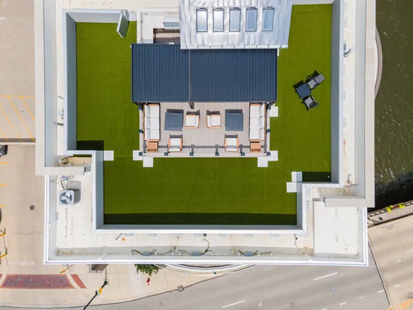 $2,995,000 | 10 Illinois Street, Unit 5A, St. Charles, IL 60174