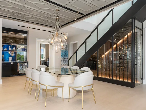 $2,995,000 | 10 Illinois Street, Unit 5A, St. Charles, IL 60174