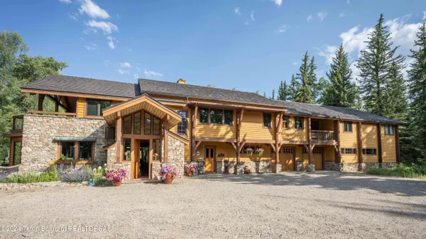 $7,200,000 | 155 East Buck Mountain Road, Jackson, WY 83001