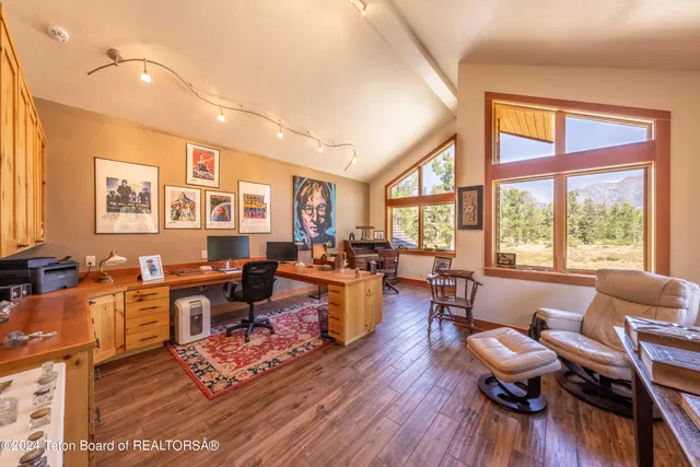 $7,200,000 | 155 East Buck Mountain Road, Jackson, WY 83001