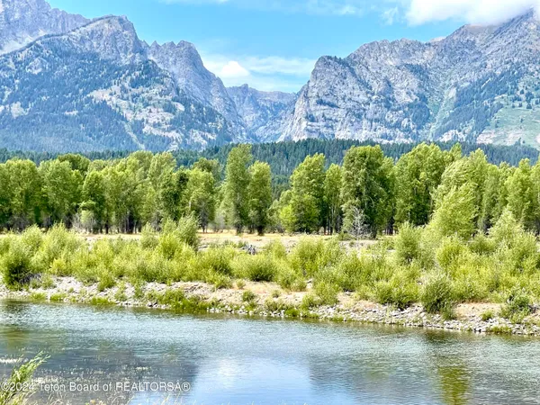 $7,200,000 | 155 East Buck Mountain Road, Jackson, WY 83001