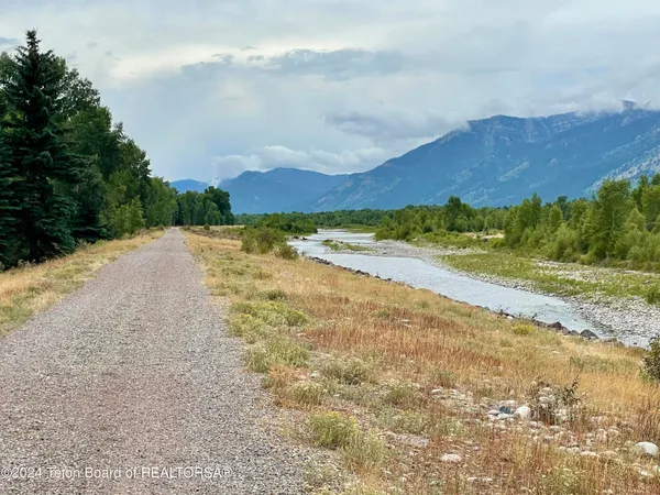 $7,200,000 | 155 East Buck Mountain Road, Jackson, WY 83001