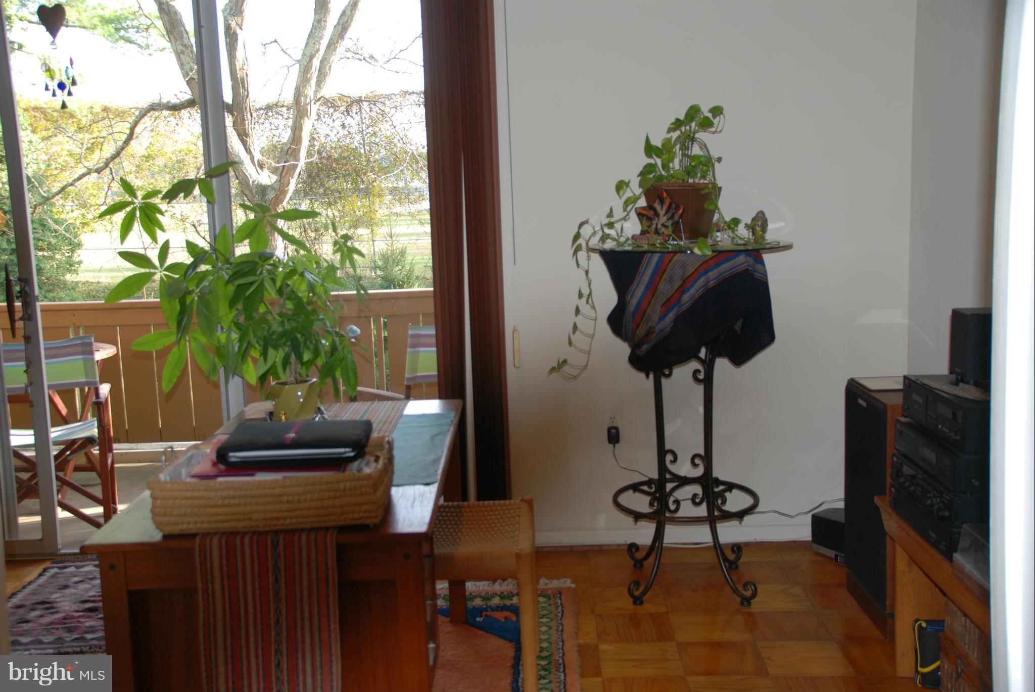 3 Hamill Road, Unit 3C Baltimore, MD 21210 - Photo 4 of 17 Interior (General)