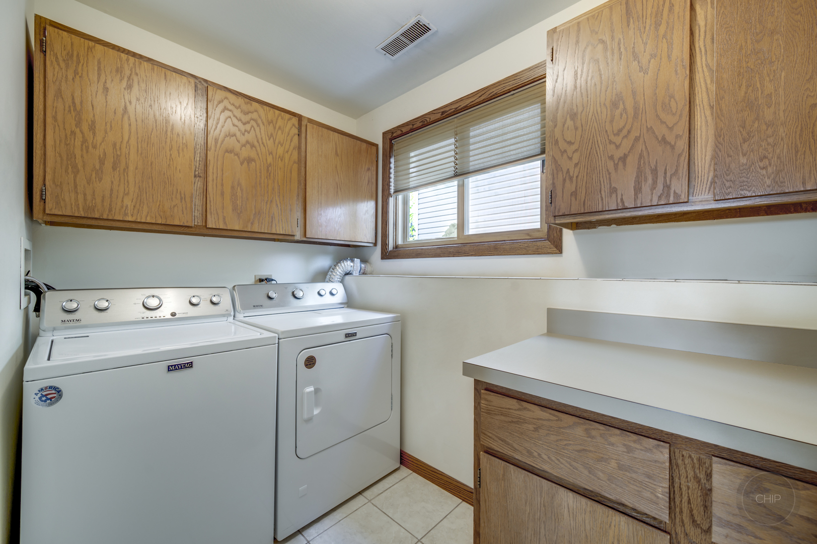 1259 Natchez Trace Circle Naperville, IL 60565 - Photo 42 of 56 a utility room with dryer and washer
