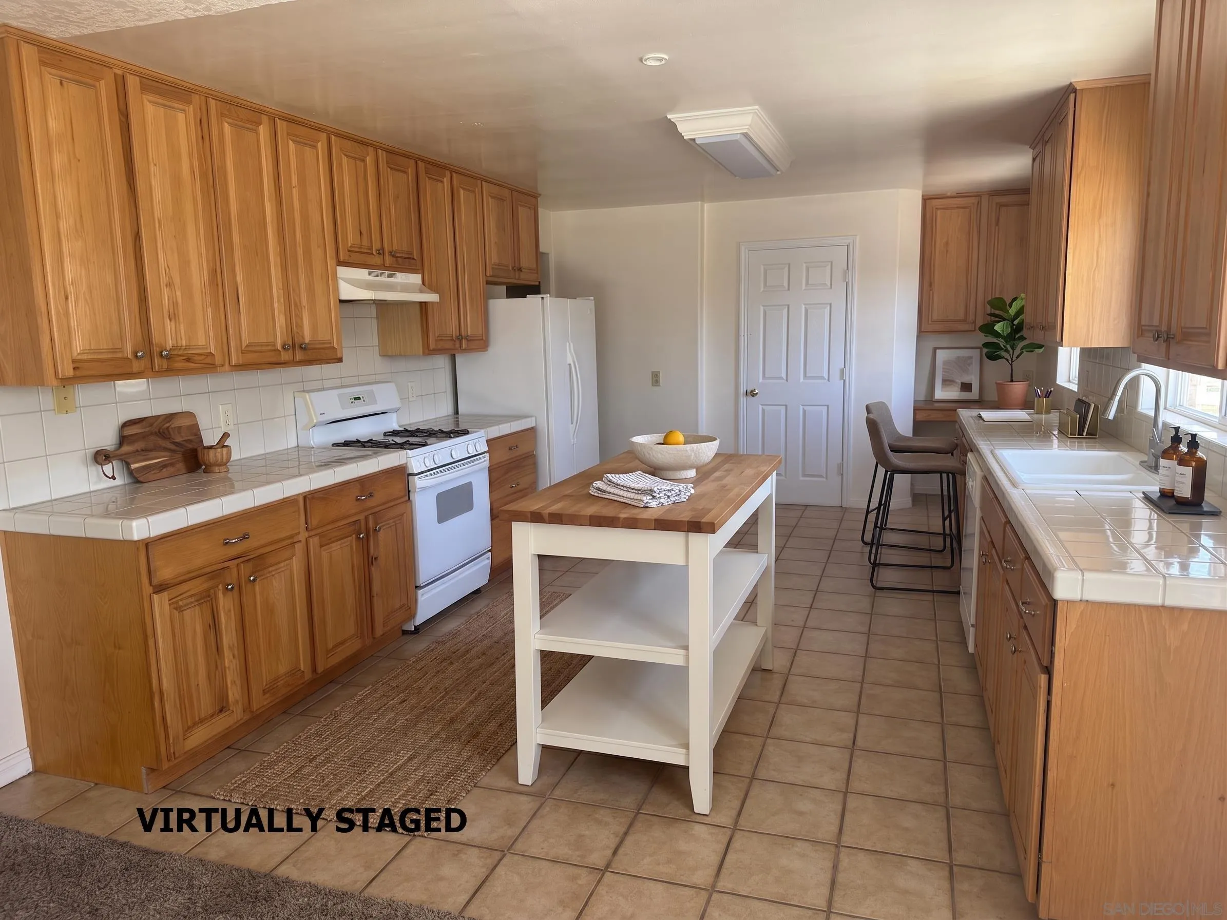 26942 Oakmont Road Valley Center, CA 92082 - Photo 13 of 32
