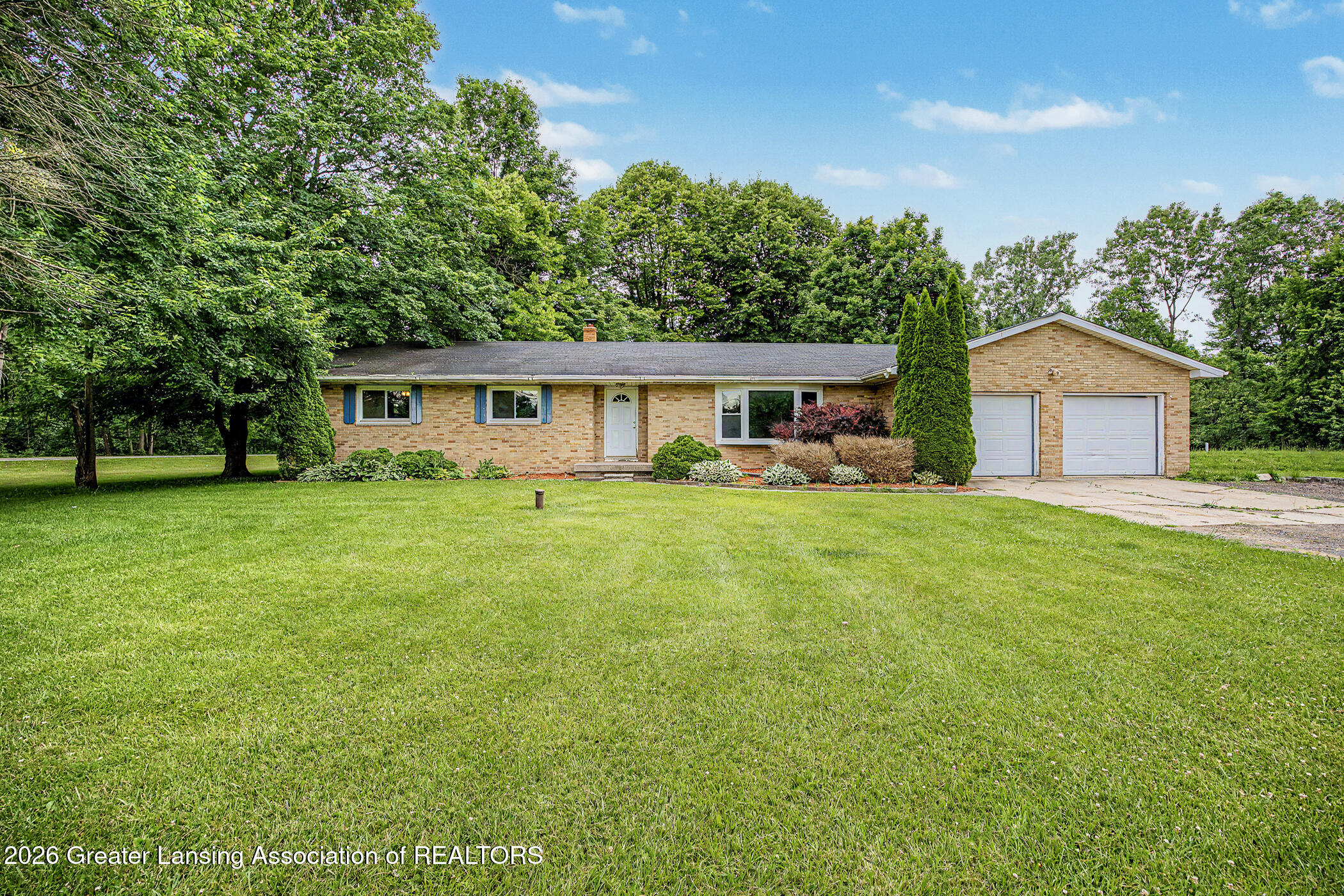 10629 Royston Road Grand Ledge, MI 48837 - Photo 2 of 27