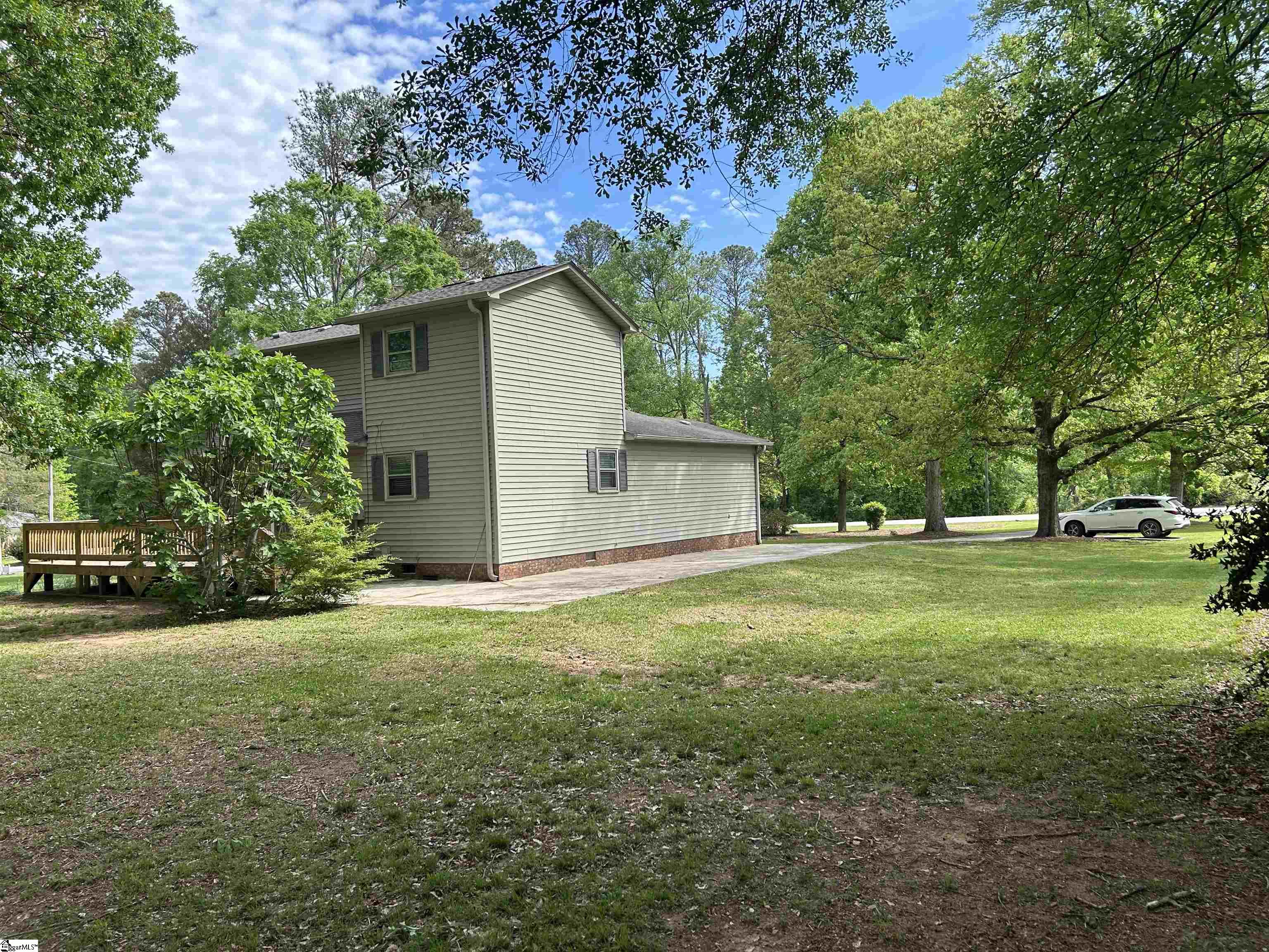 75 Creekfield Road Clinton, SC 29325 - Photo 8 of 36 Gallery Image 8