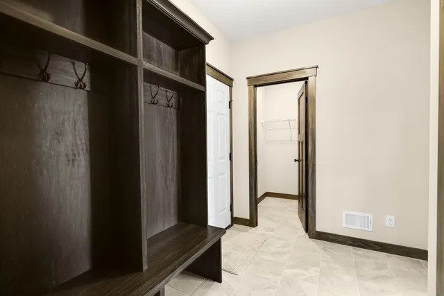 $809,900 | 18567 Hidden Way, Lakeville, MN 55044