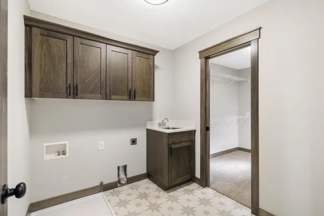 $809,900 | 18567 Hidden Way, Lakeville, MN 55044