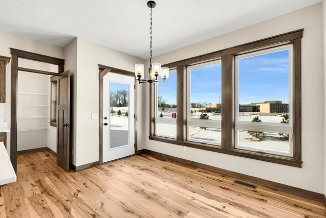 $809,900 | 18567 Hidden Way, Lakeville, MN 55044