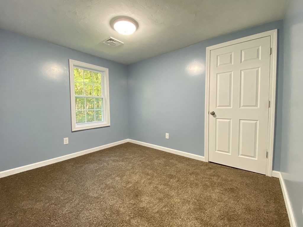 115 Charlton Road Spencer, MA 01562 - Photo 26 of 41 Gallery Image 26