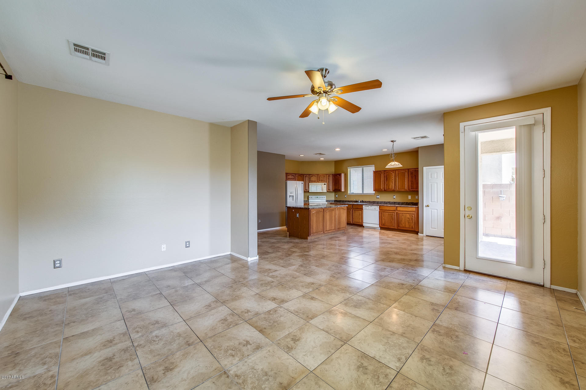 9367 West Cordes Road Tolleson, AZ 85353 - Photo 17 of 33 Gallery Image 17