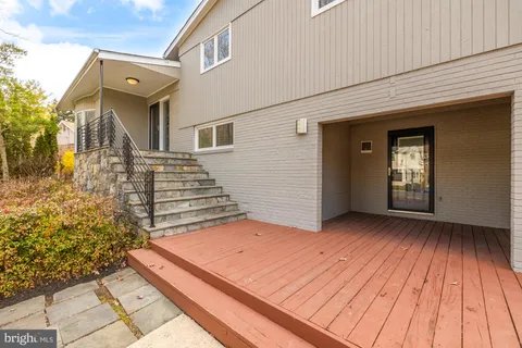 $1,250,000 | 9213 Friars Road, Bethesda, MD 20817