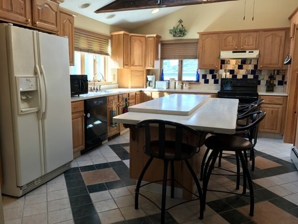 174 East Spring Street Avon, MA 02322 - Photo 7 of 30 Gallery Image 7