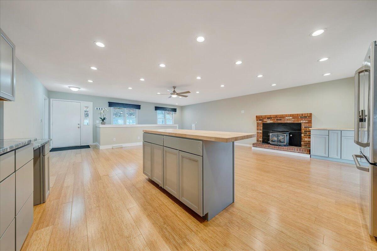 778 Shirley Road Salem, VA 24153 - Photo 14 of 54 013-MIB04758