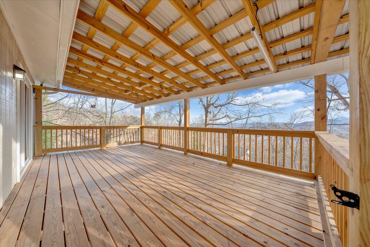 778 Shirley Road Salem, VA 24153 - Photo 17 of 54 016-MIB04767
