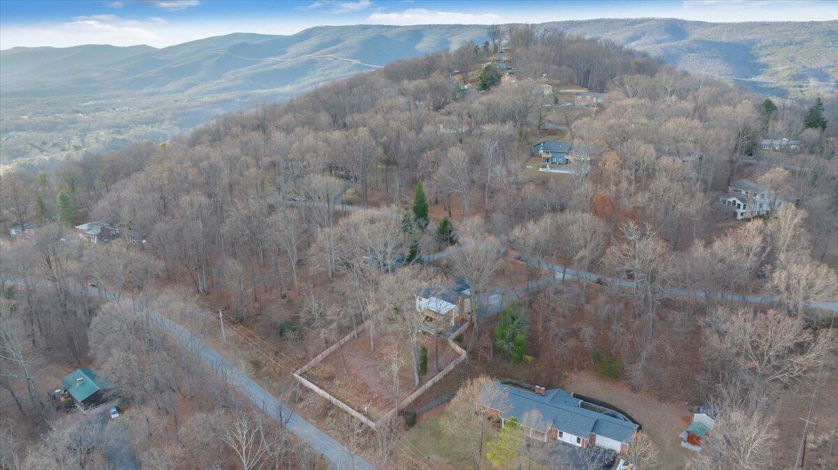 778 Shirley Road Salem, VA 24153 - Photo 2 of 54 078-DJI_20231221160932_0014_D_MIB