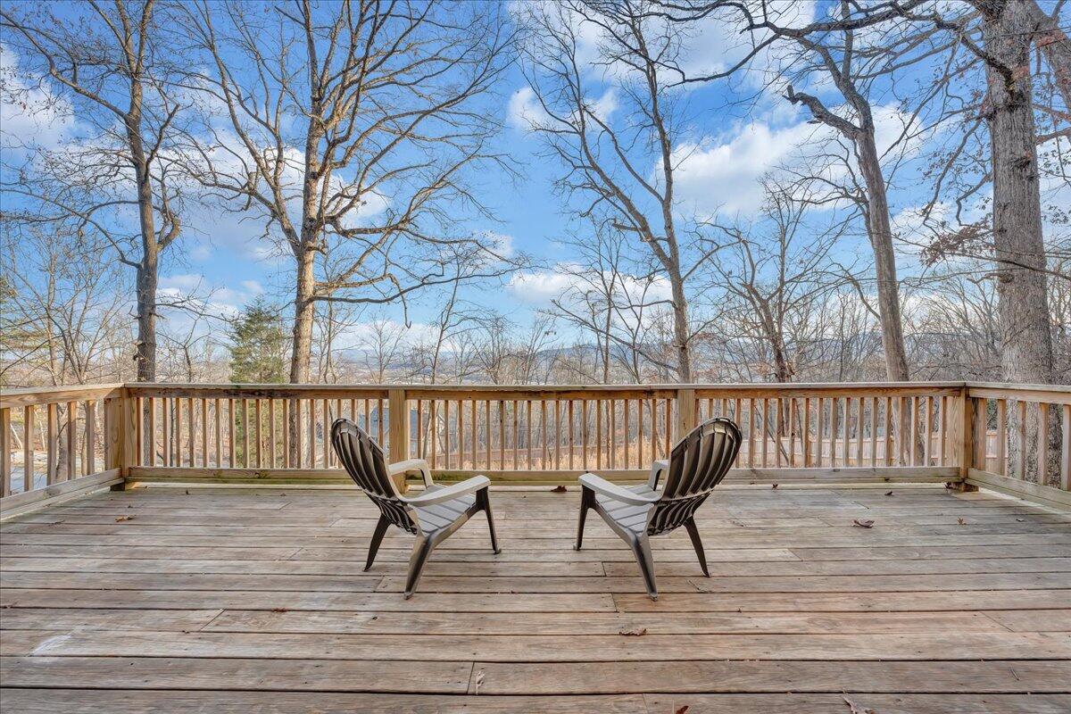 778 Shirley Road Salem, VA 24153 - Photo 4 of 54 053-MIB04872