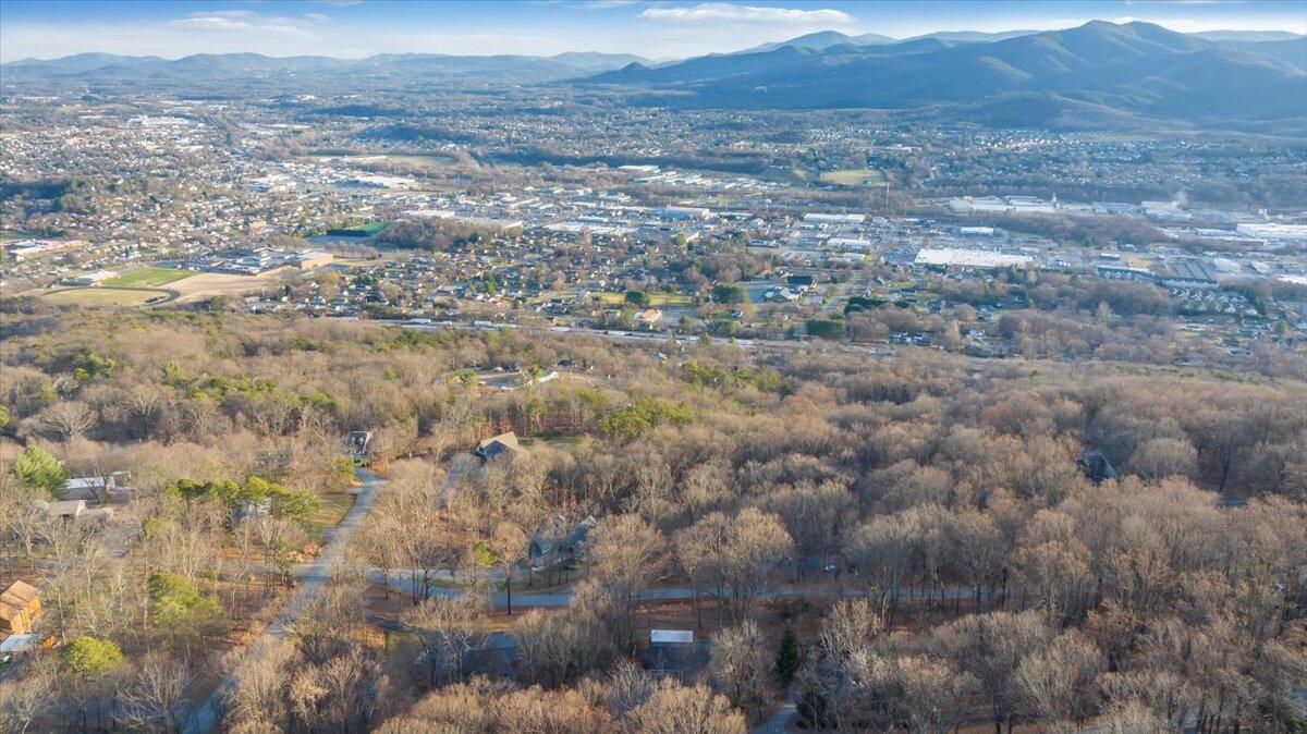 778 Shirley Road Salem, VA 24153 - Photo 51 of 54 084-DJI_20231221161120_0020_D_MIB