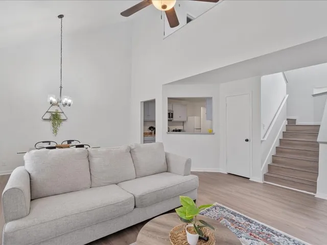 $1,800 | 5303 Edenbourgh Lane, Austin, TX 78754