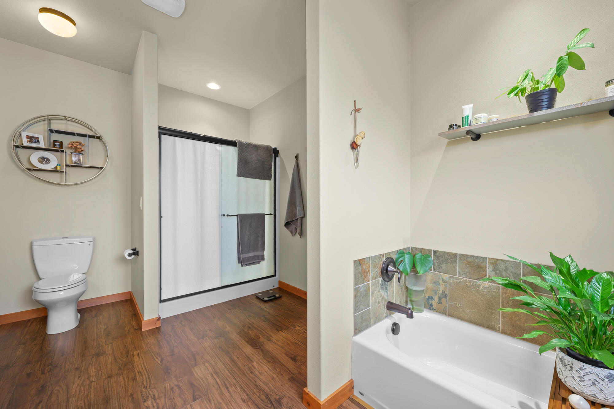 220 Northwest 28th Street Redmond, OR 97756 - Photo 14 of 30