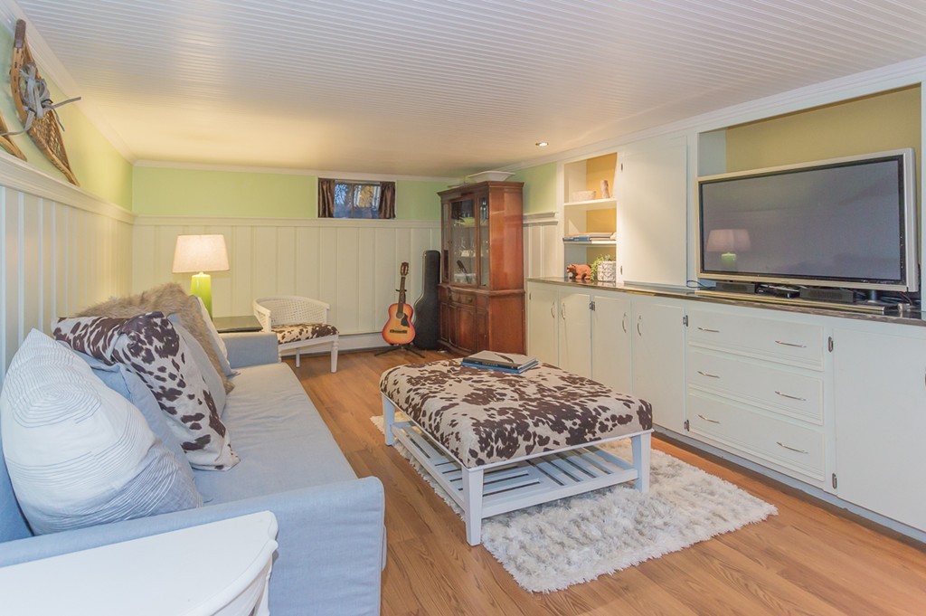 12 Edgehill Road Swampscott, MA 01907 - Photo 18 of 27 Gallery Image 18