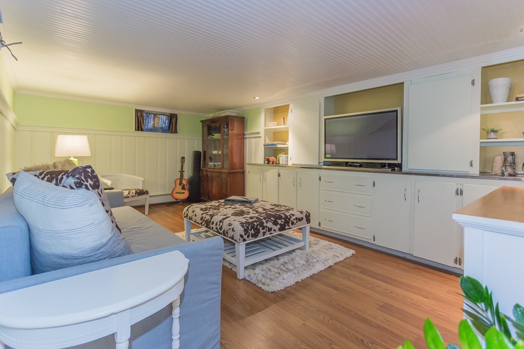 12 Edgehill Road Swampscott, MA 01907 - Photo 19 of 27 Gallery Image 19