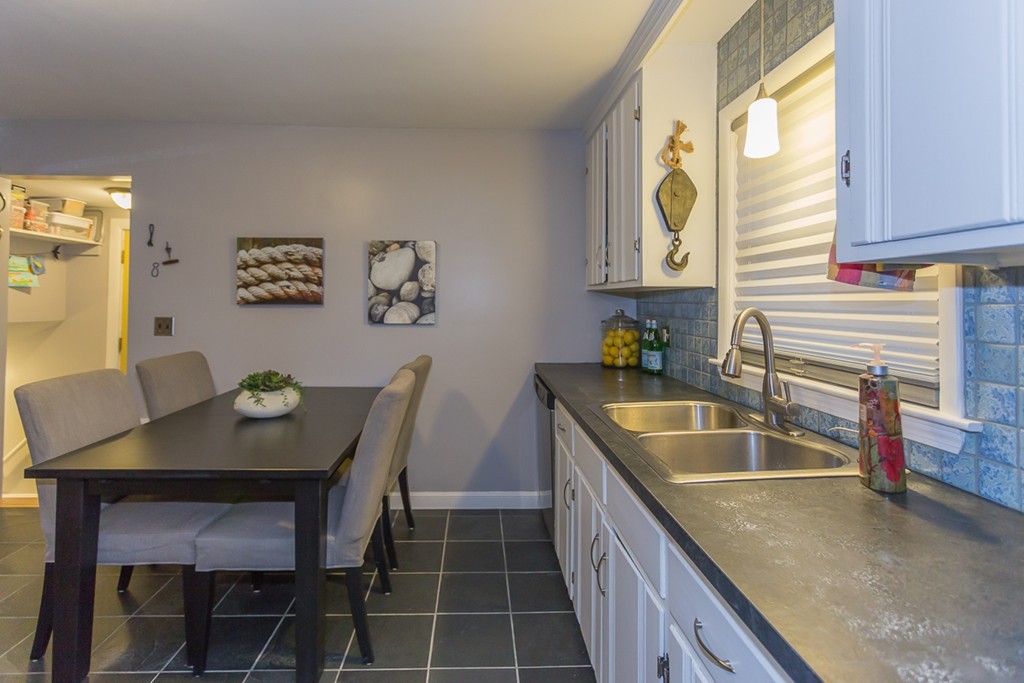 12 Edgehill Road Swampscott, MA 01907 - Photo 6 of 27 Gallery Image 6