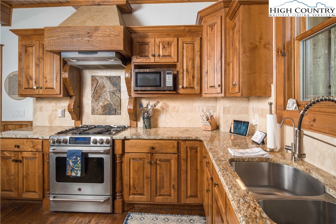 145 Watson Gap Road Boone, NC 28607 - Photo 10 of 50