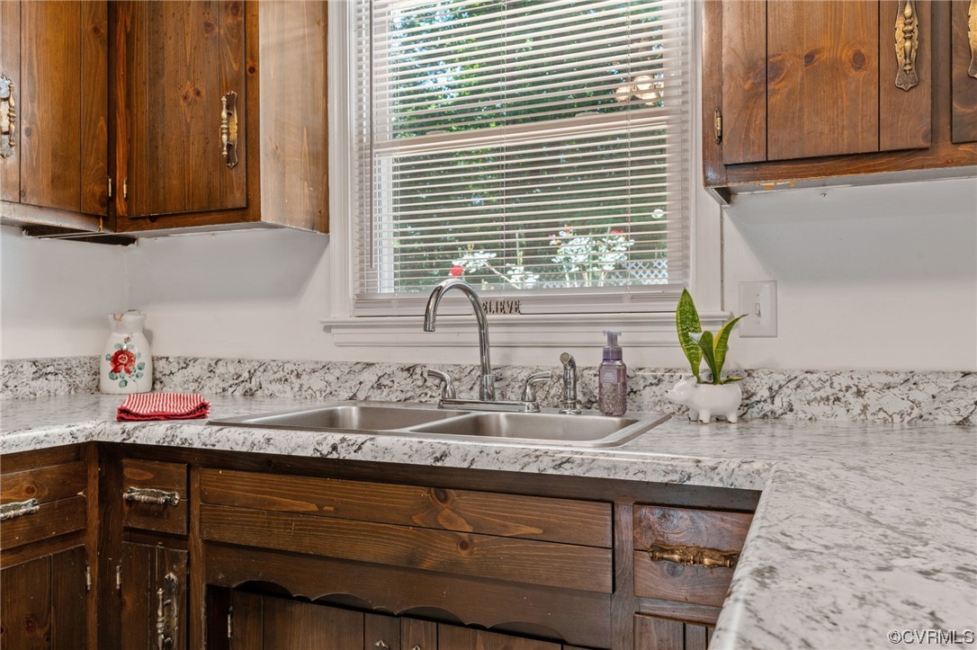 5817 Middle Road Prince George, VA 23875 - Photo 12 of 32 New countertops