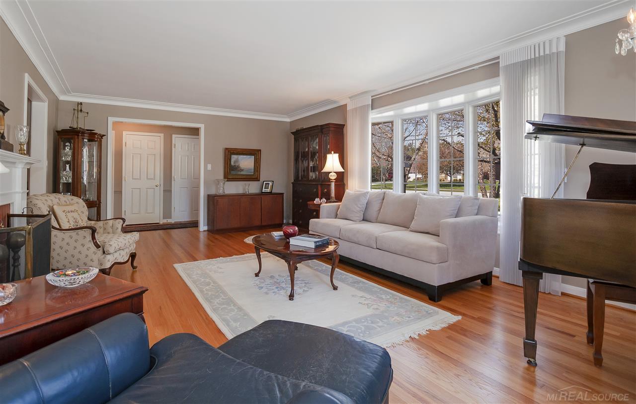 1415 South Renaud Road Grosse Pointe Woods, MI 48236 - Photo 10 of 65