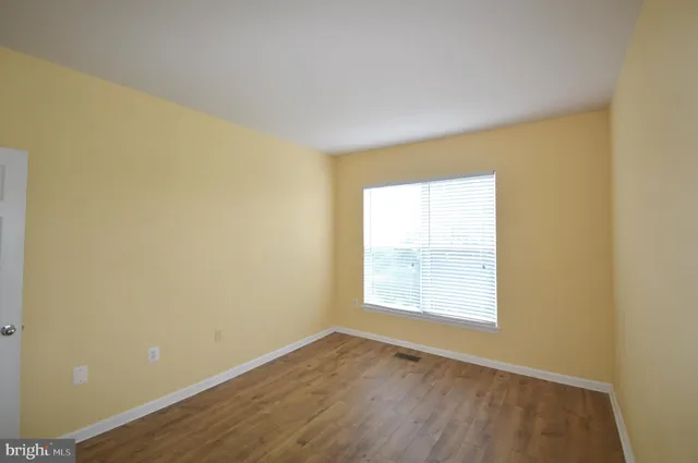 $2,295 | 5117 H Travis Edward Way, Unit 5117H, Centreville, VA 20120