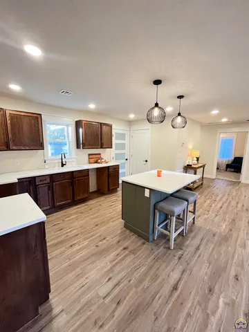 $184,500 | 805 Peyton Street, Emporia, KS 66801