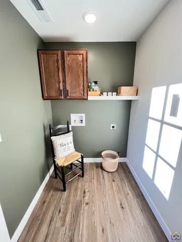 $184,500 | 805 Peyton Street, Emporia, KS 66801