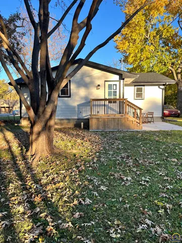 $184,500 | 805 Peyton Street, Emporia, KS 66801