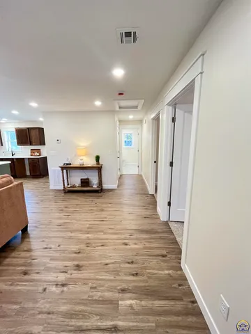 $184,500 | 805 Peyton Street, Emporia, KS 66801